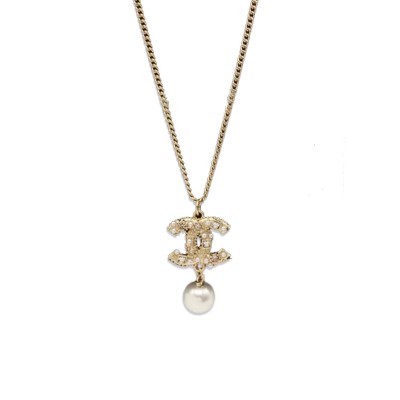 CHANEL CLASSIC DOUBLE C DIAMOND NECKLACE